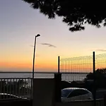 Apartamento De Amy Con Vista Al Mar 2