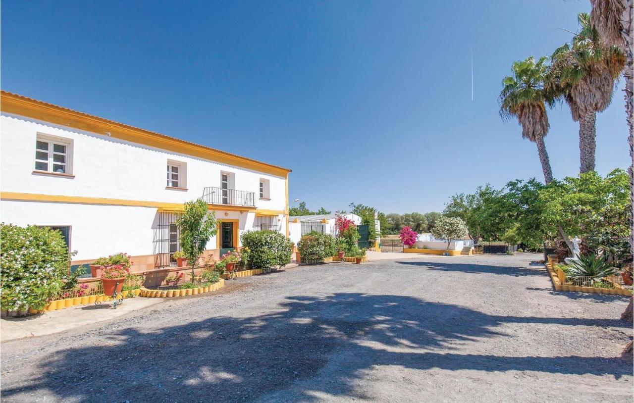 Сasa de vacaciones 6 Bedroom Beautiful In