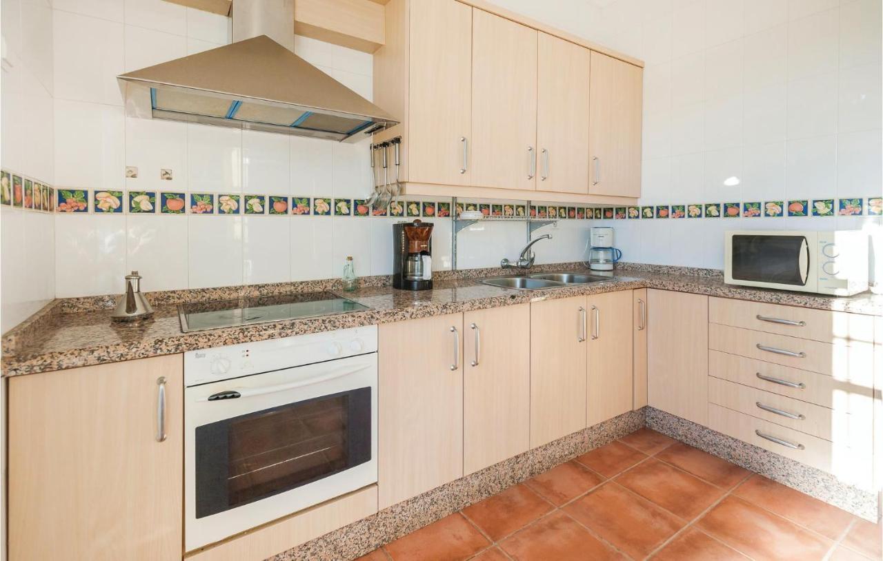 6 Bedroom Beautiful In *