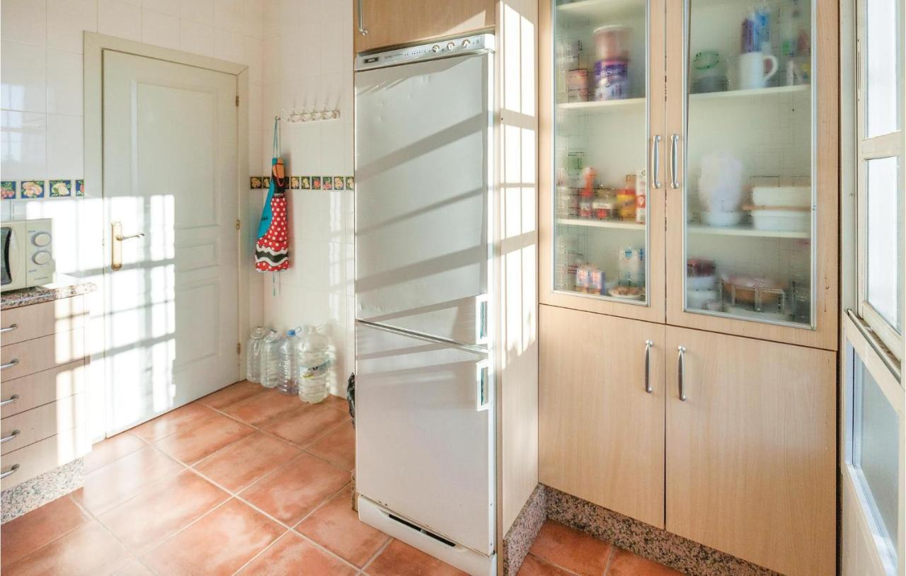 Сasa de vacaciones 6 Bedroom Beautiful In