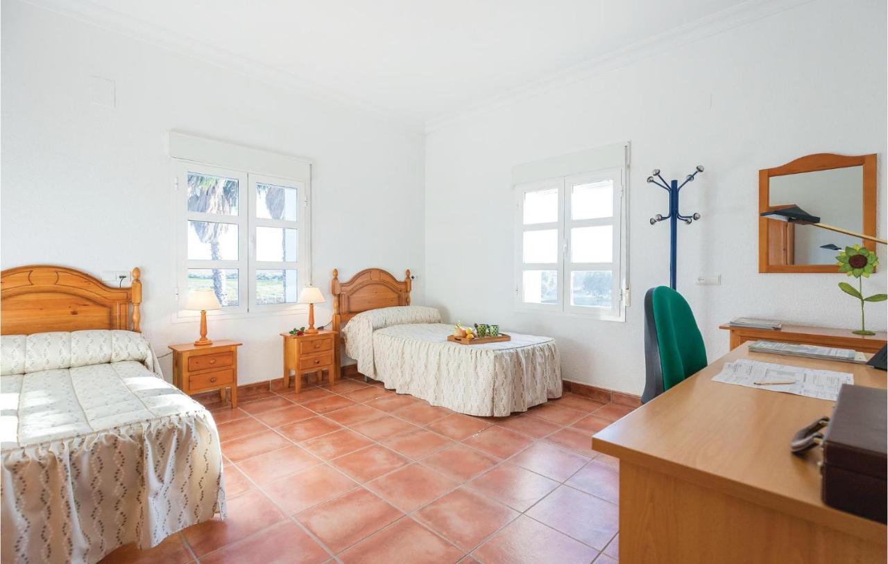 6 Bedroom Beautiful In *