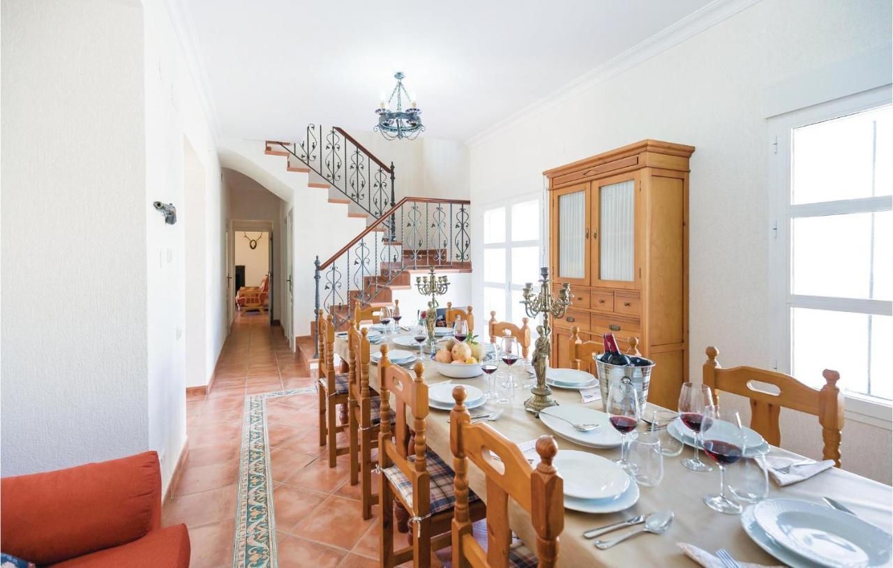 6 Bedroom Beautiful In Сasa de vacaciones