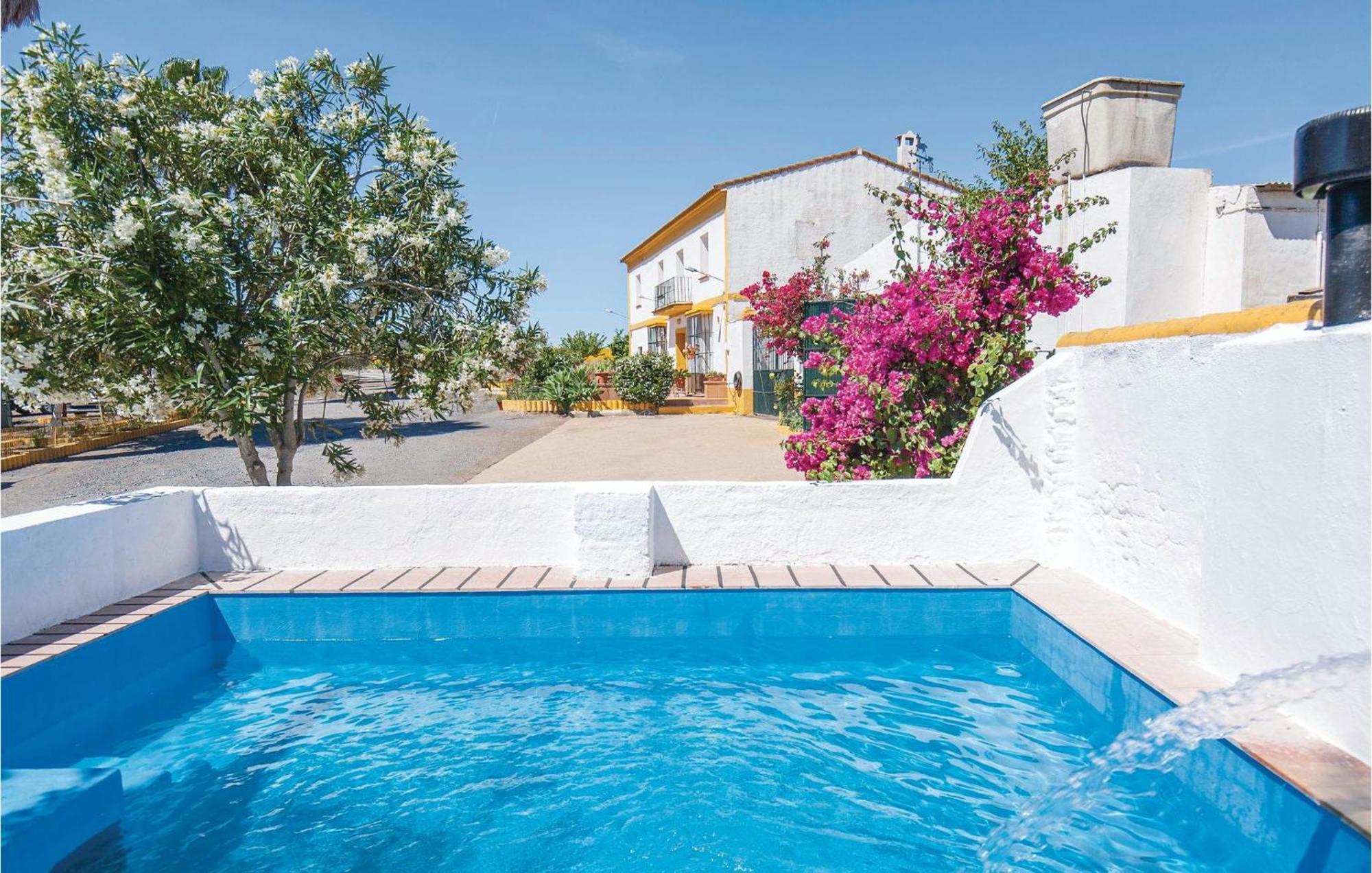 Сasa de vacaciones 6 Bedroom Beautiful In Huelva