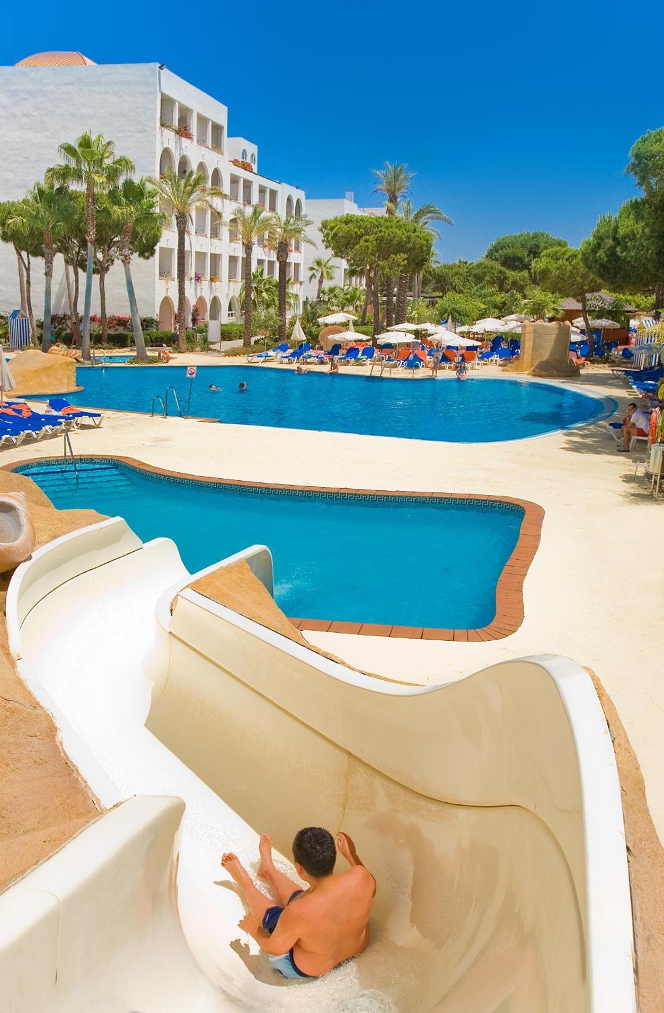 Playacartaya Hotel 4*