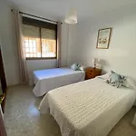 Apartamento Familiar En Barrio Reina Victoria