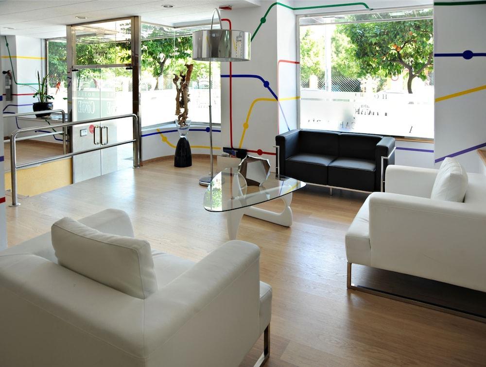 Hotel Familia Conde