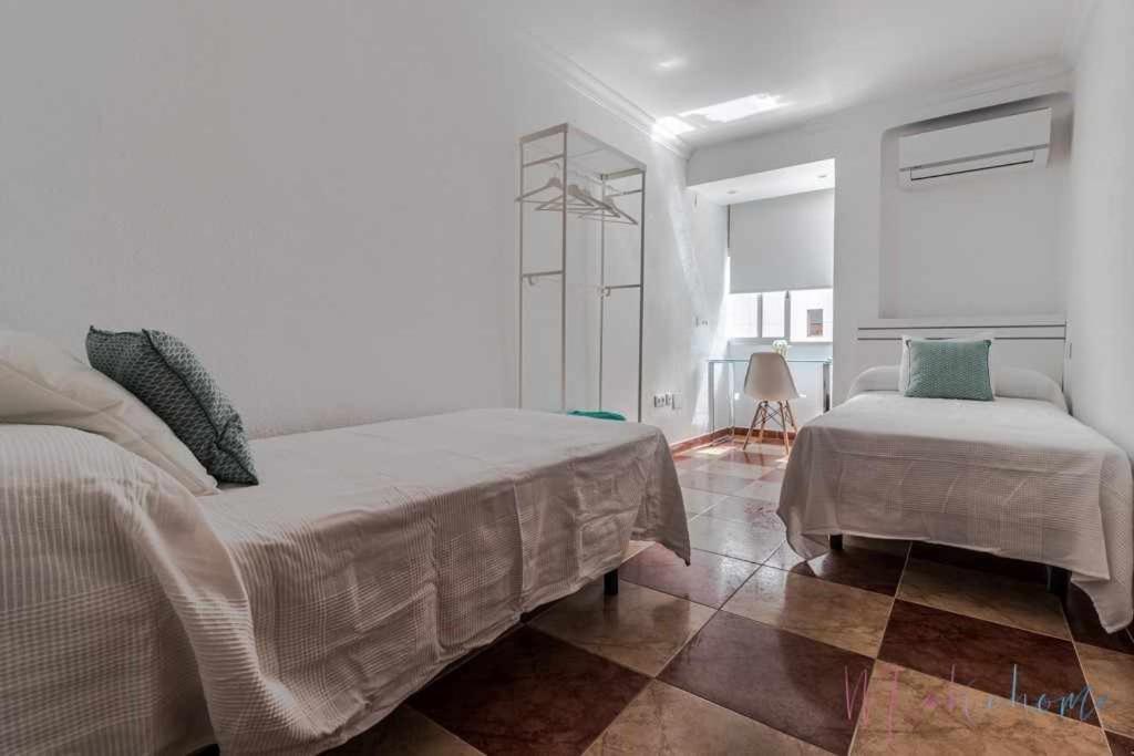 Con Jacuzzi En El Centro Vistas Y Garaje Apartment Huelva