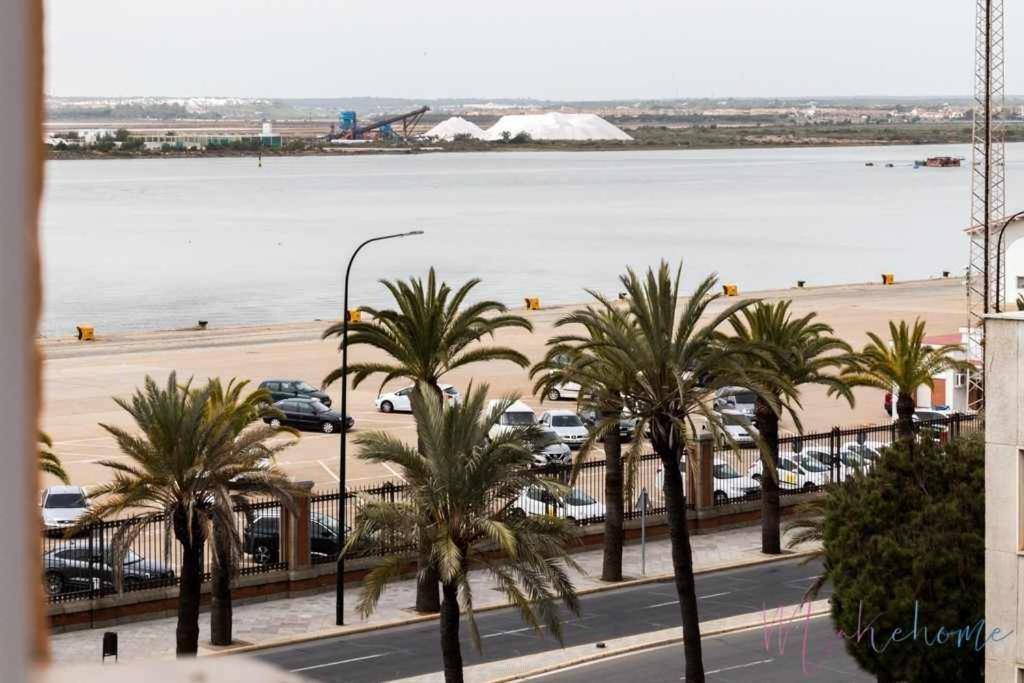 Con Jacuzzi En El Centro Vistas Y Garaje Huelva