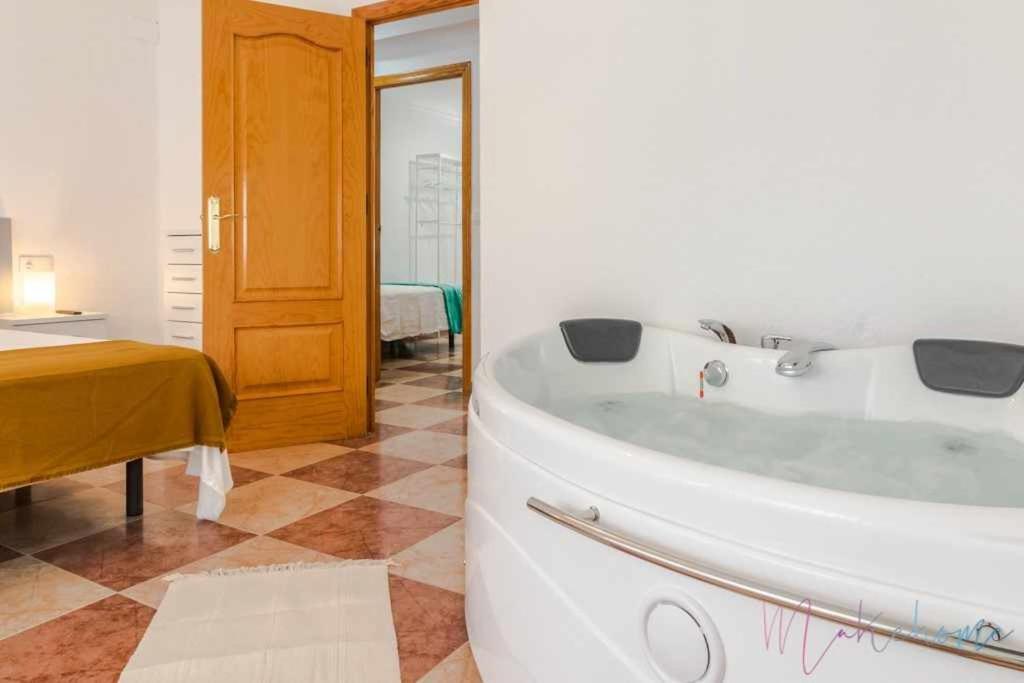 Con Jacuzzi En El Centro Vistas Y Garaje Apartment *