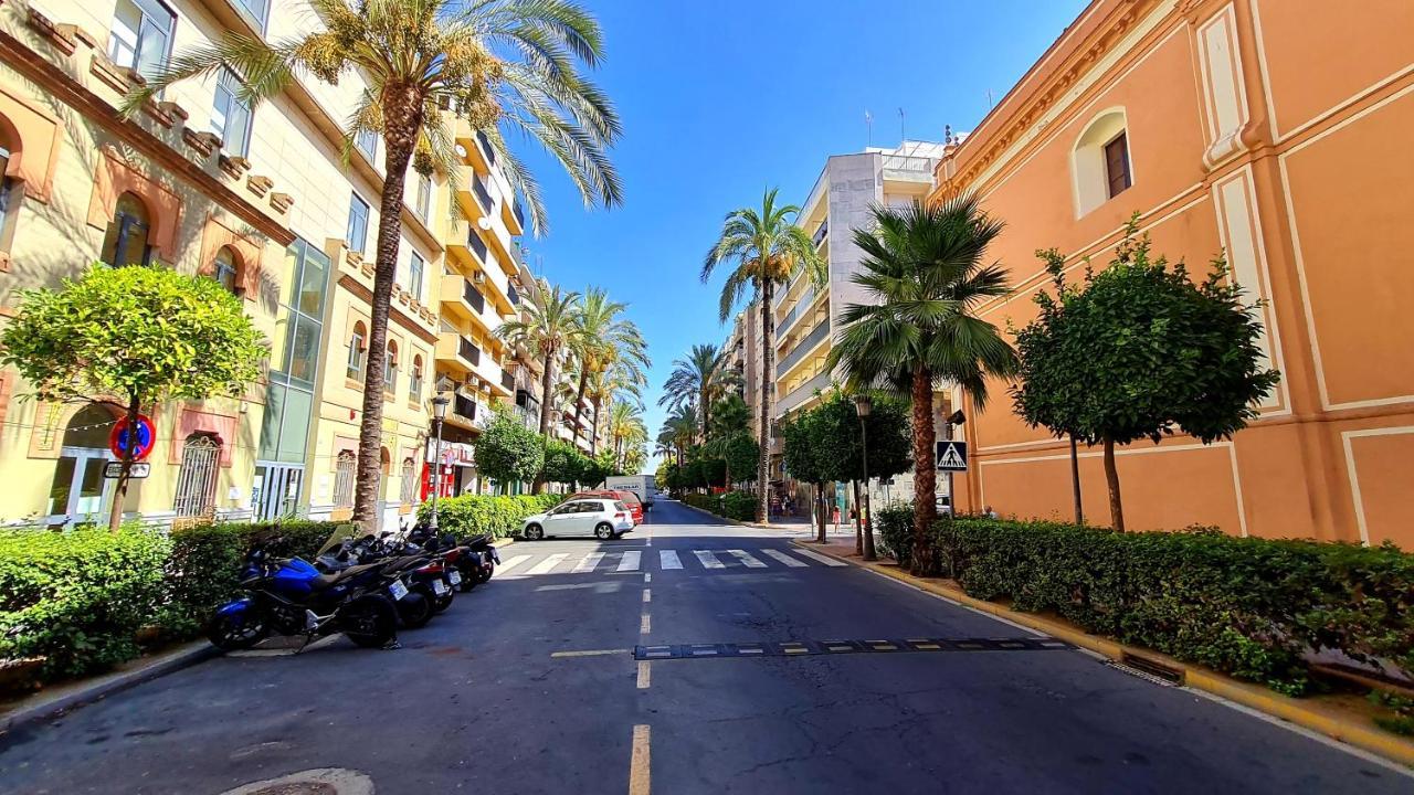 Apartamento Centro-La Catedral a 15km Playas Wifi 300Mb Netflix Apartamento