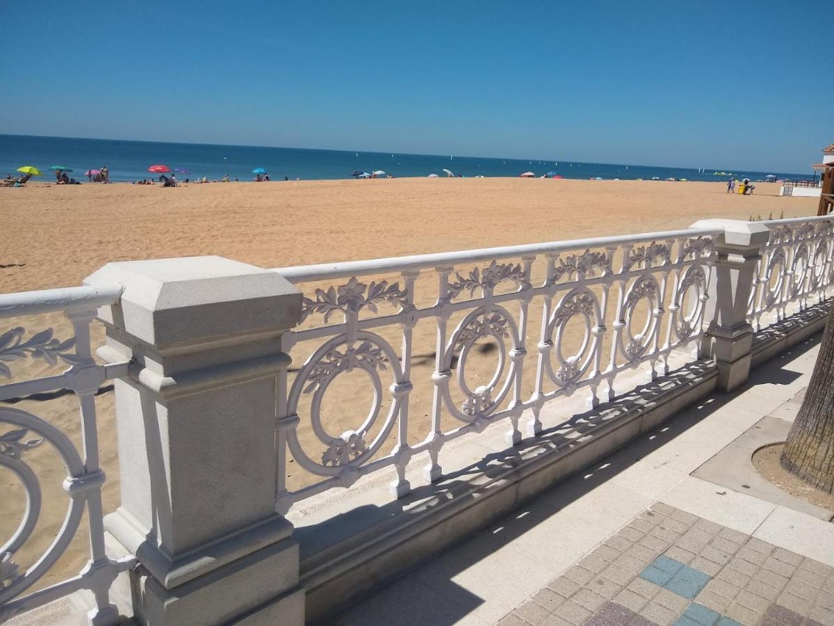 Сasa de vacaciones Gran Adosado De Esquina Muy Cerca De La Playa En La Antilla