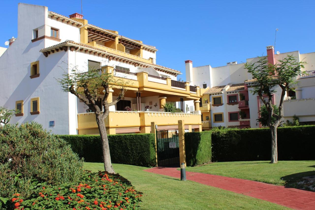 Marina Esuri. Bonito Junto Al Algarve Portugués Y 10 Minutos De Isla Canela. Apartamento