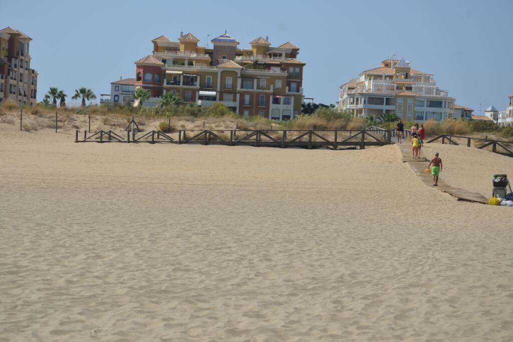 Luxury In Marina De Isla Canela- Front *