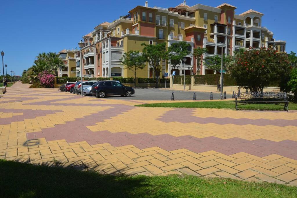 Luxury In Marina De Isla Canela- Front