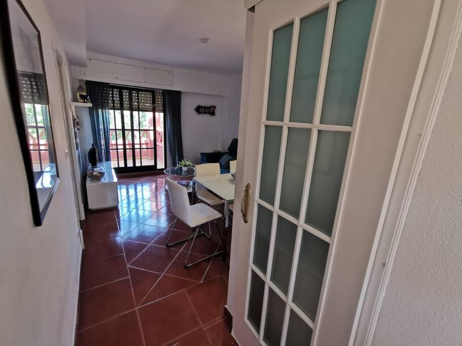 Apartamento 2 Piscinas En Isla Canela *