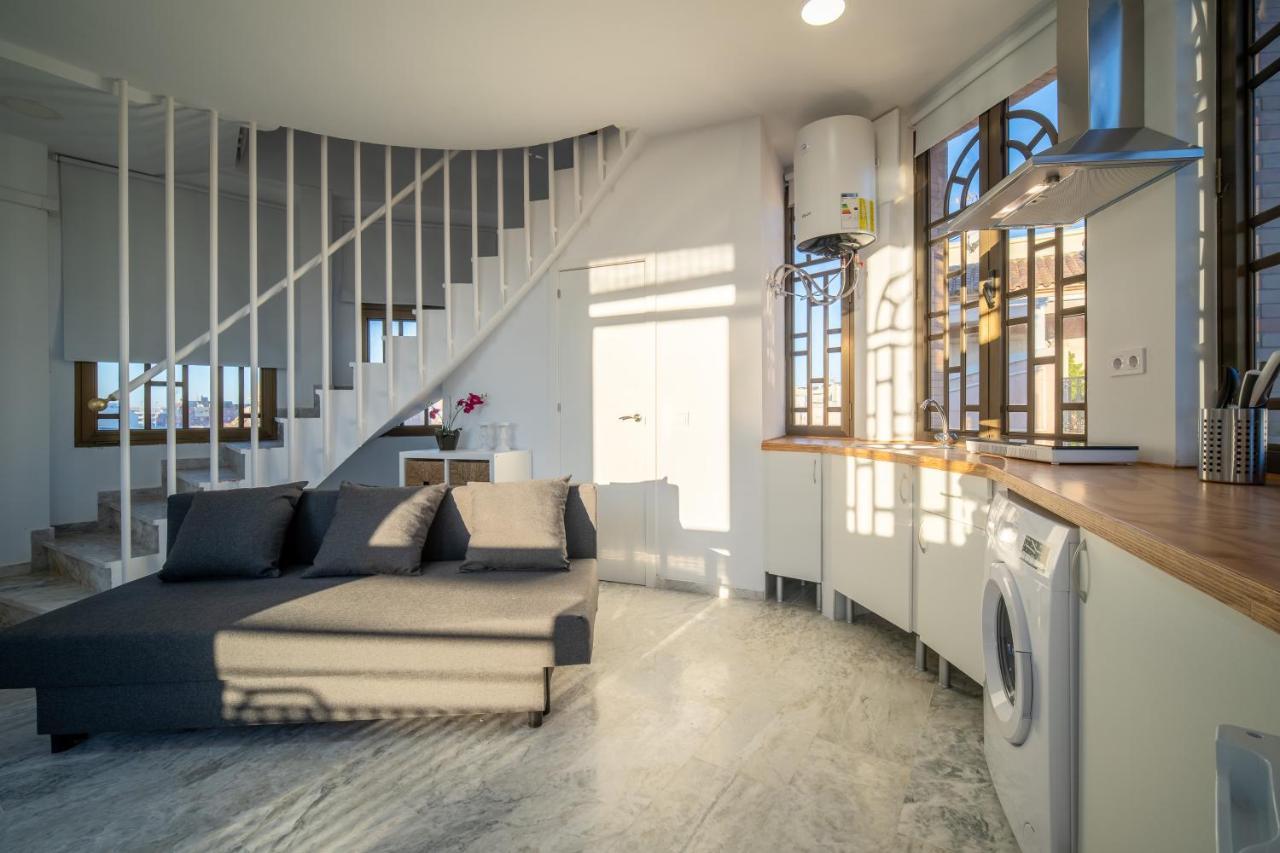 Conjunto De Antiguo Palacio Paris Apartment Huelva