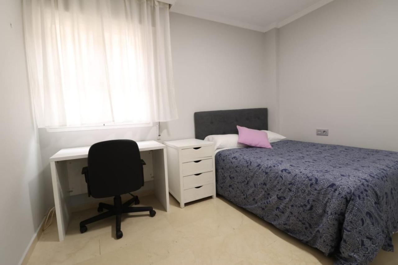 Apartamento Piso En Pleno Centro De Huelva. *