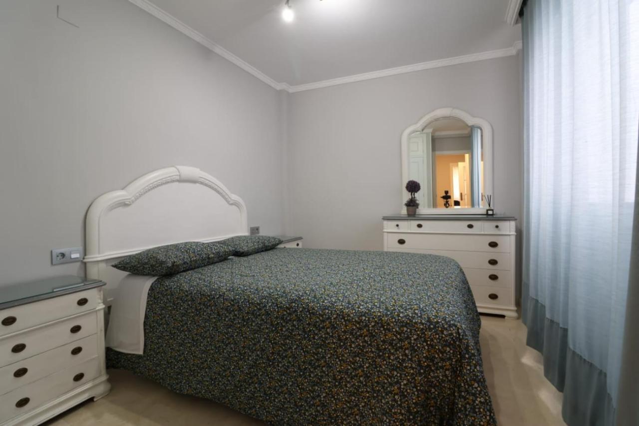 Piso En Pleno Centro De Huelva. Apartamento *