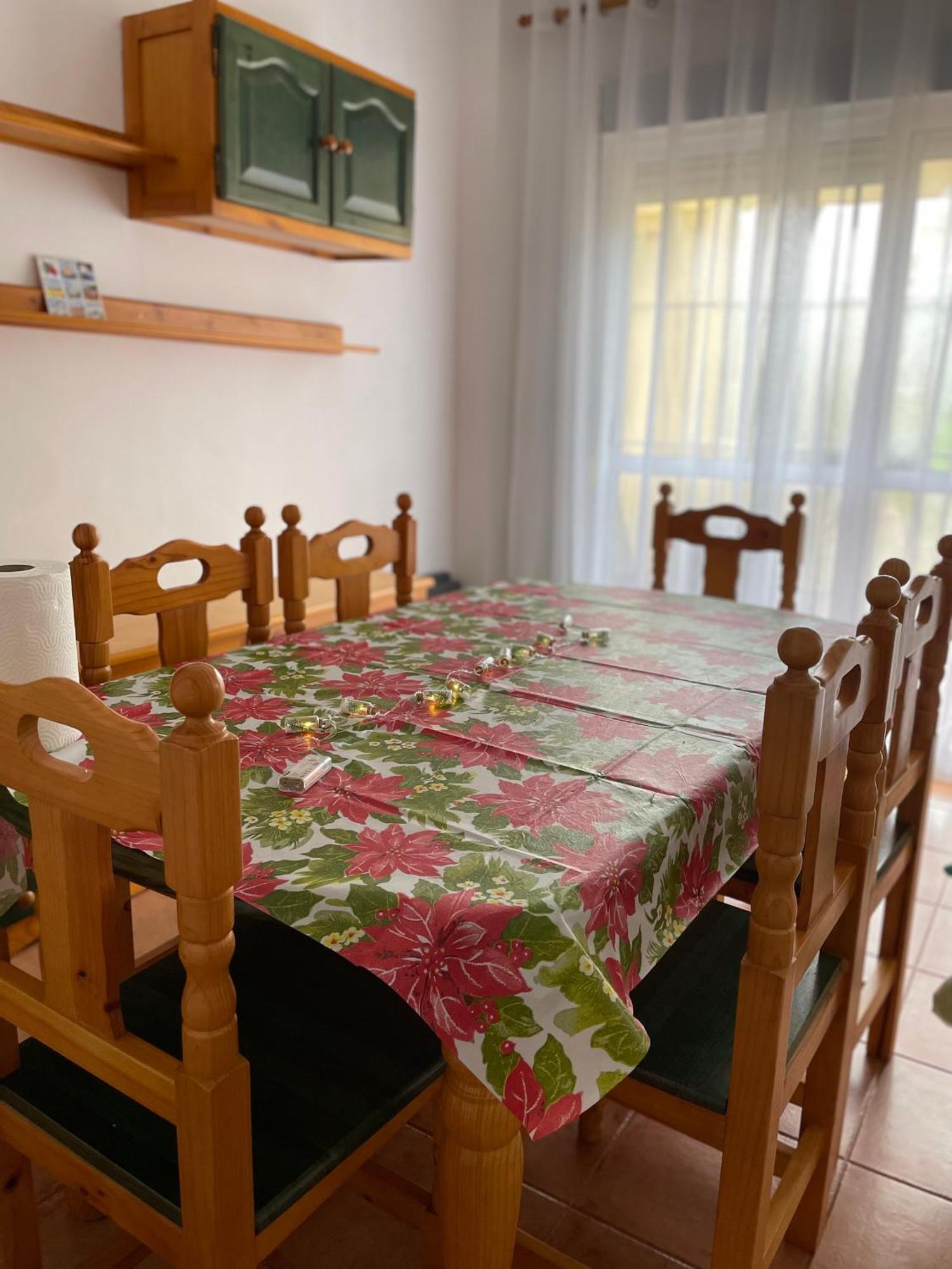 Lovely Family House By The Golf Course Сasa de vacaciones