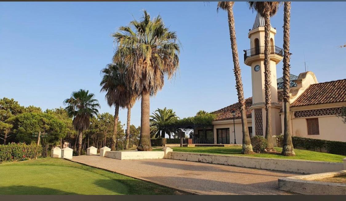 Lovely Family House By The Golf Course Huelva