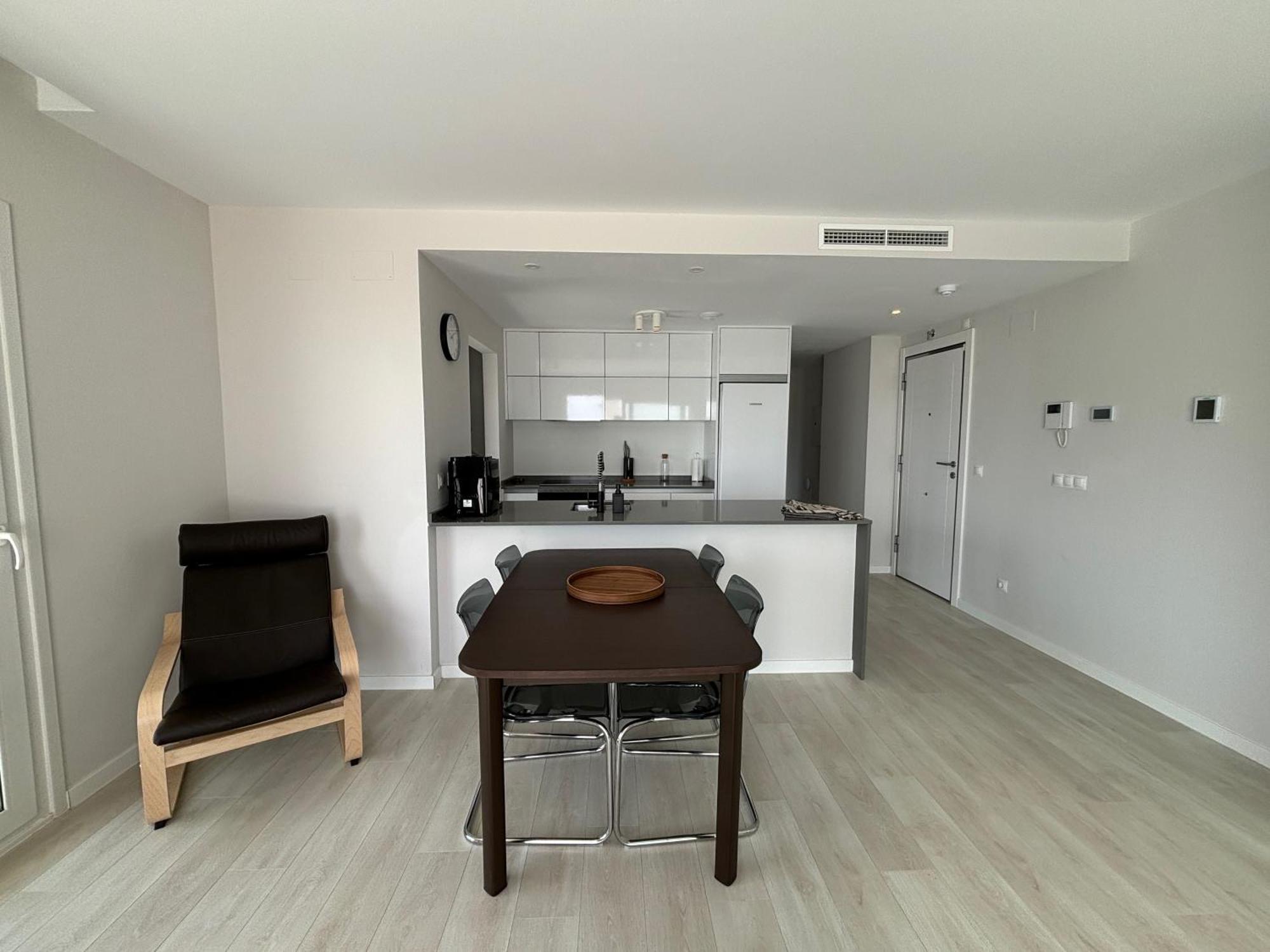 New Penthouse With Sunny View *