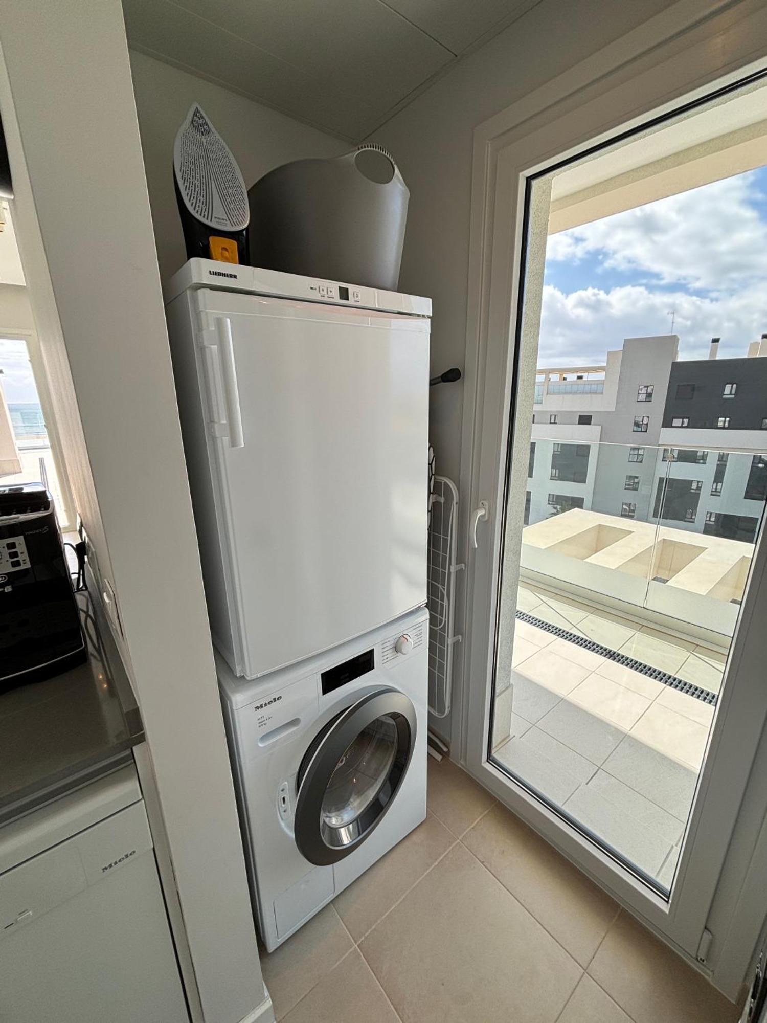 New Penthouse With Sunny View Apartamento