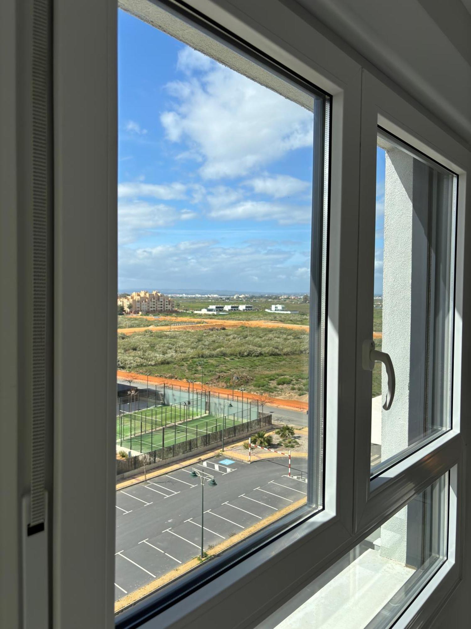 New Penthouse With Sunny View Apartamento *