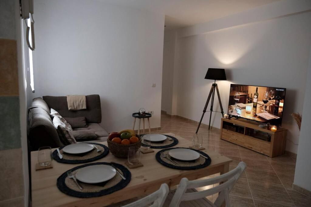 A 100m Del Ayuntamiento Apartamento