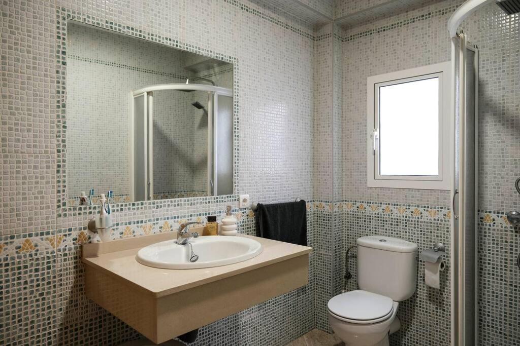 A 100m Del Ayuntamiento Apartamento