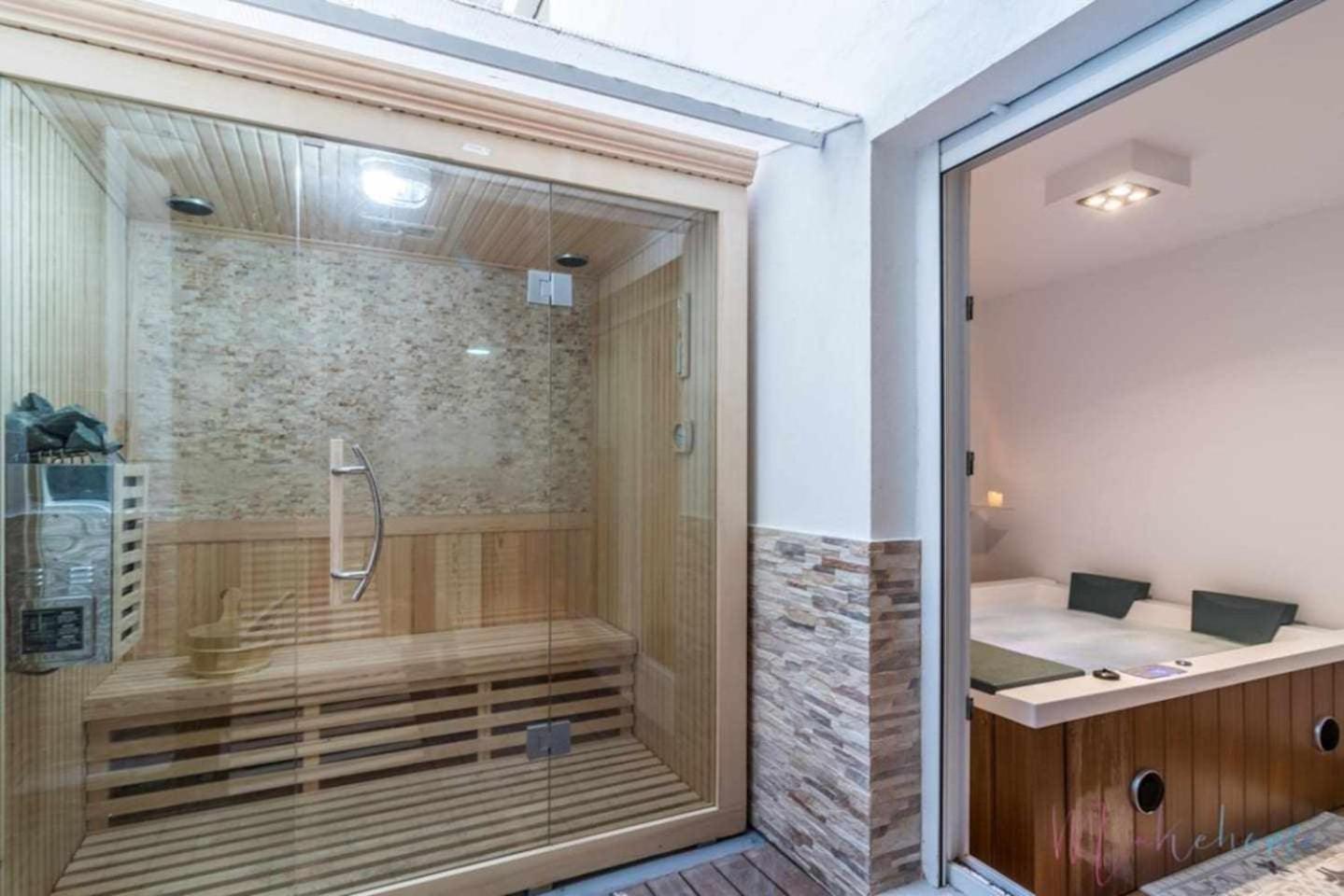 Lujo A Tu Alcance Con Y Garaje Pleno Centro Apartamento Huelva