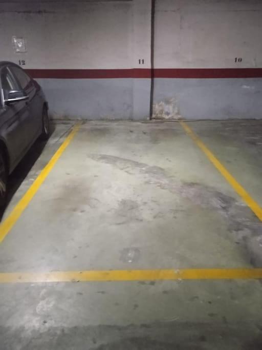Centrico Con Terraza Y Parking *