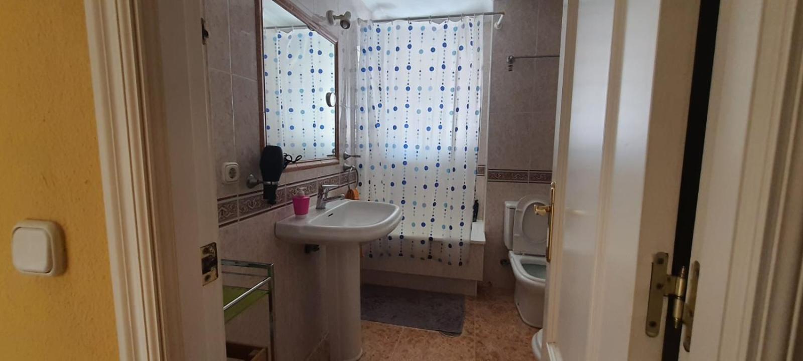 Habitación En Casa Compartida Huelva
