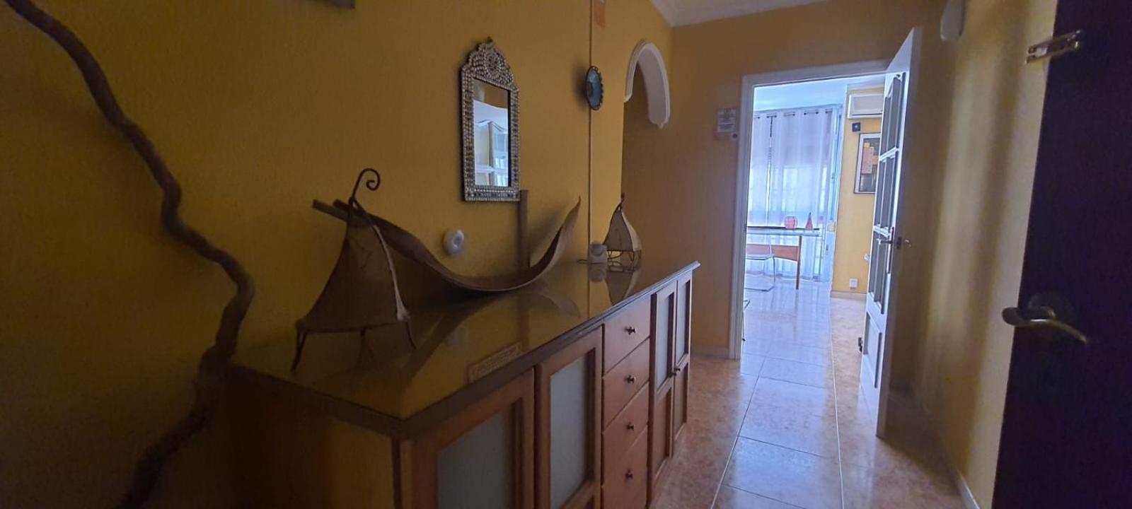 Habitación En Casa Compartida Habitación en casa particular Huelva