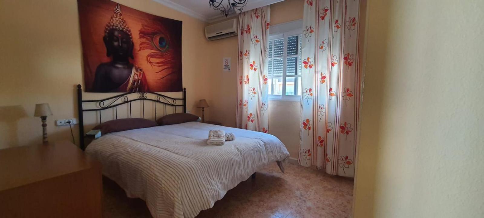 Habitación En Casa Compartida Huelva
