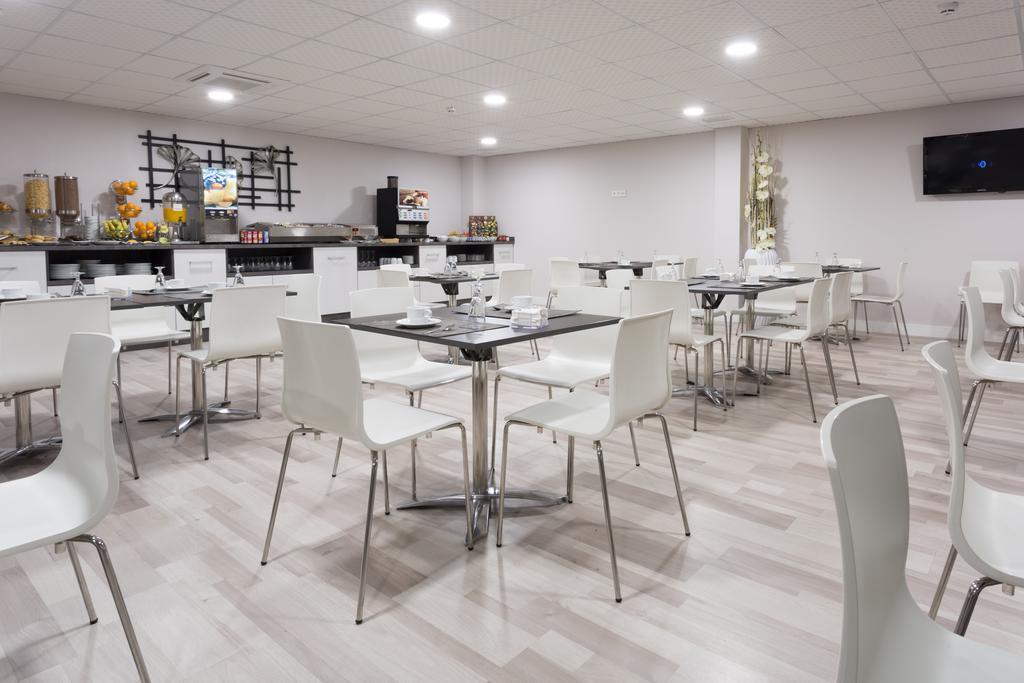 Hotel Familia Conde Huelva