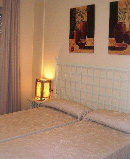 Leo Alcaudon-alcaravan Hotel Isla Canela