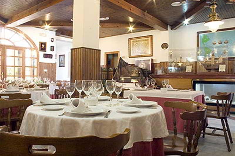 Hotel La Pinta 2*