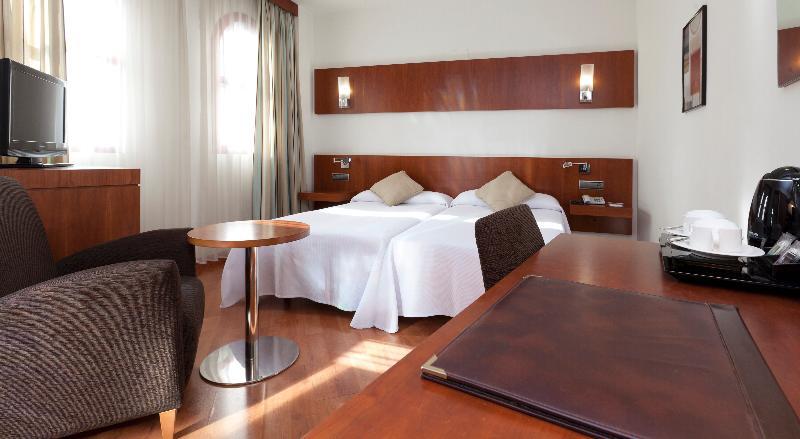 Senator Hotel 3*
