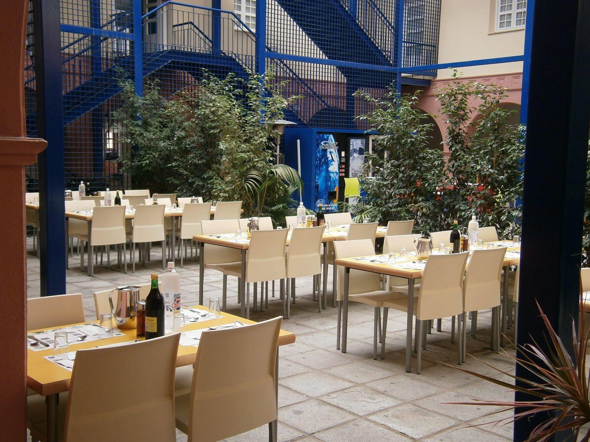 Hostal Inturjoven Huelva