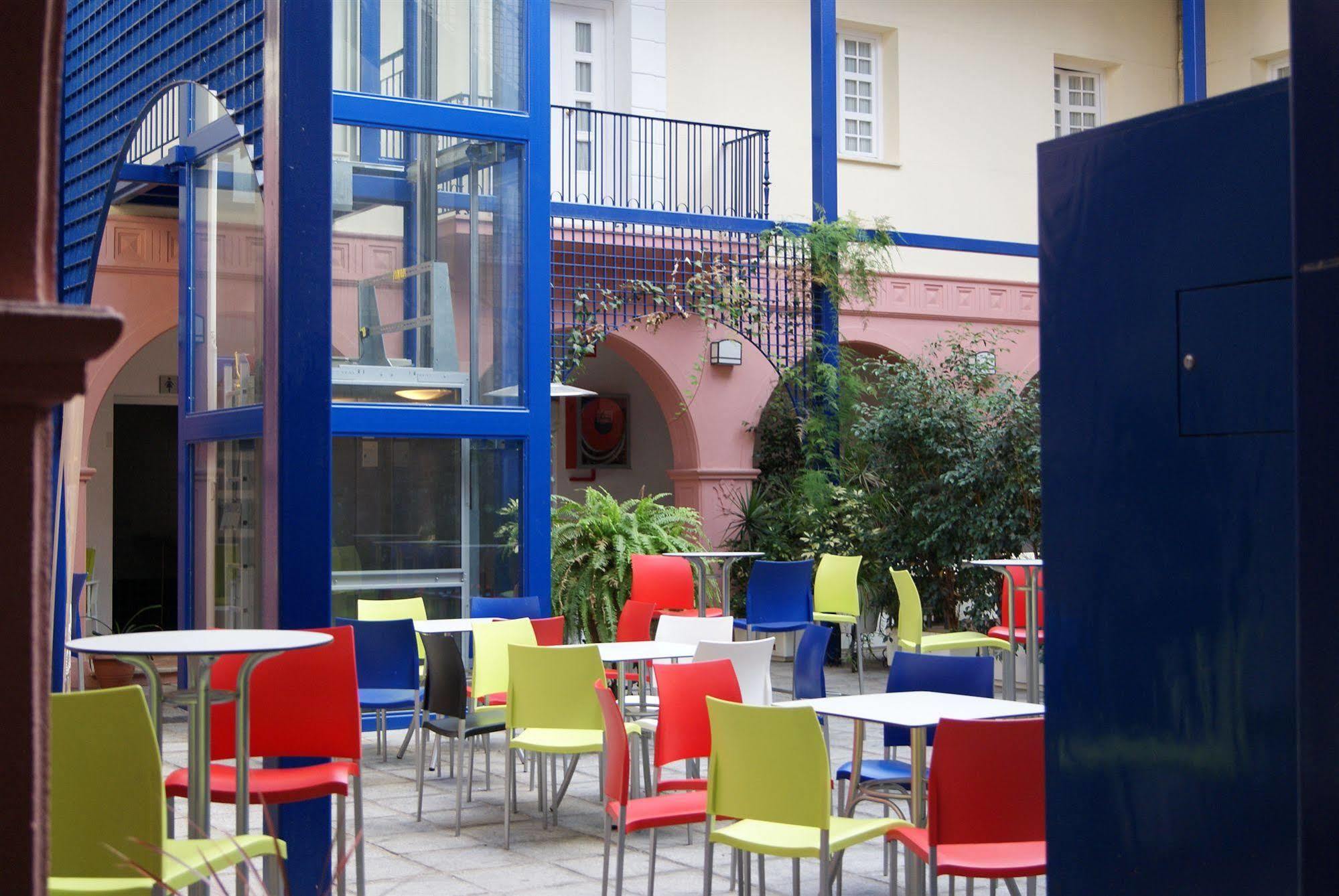 Inturjoven Hostal