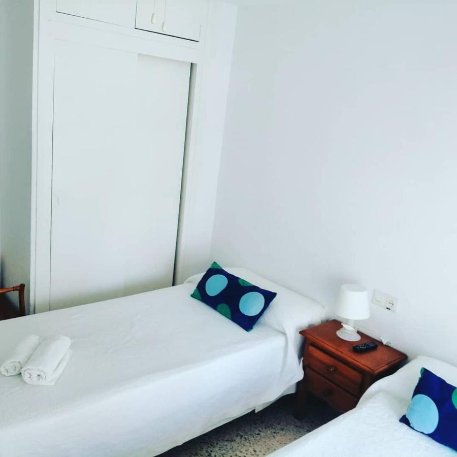 Hostal La Parada Guest house *