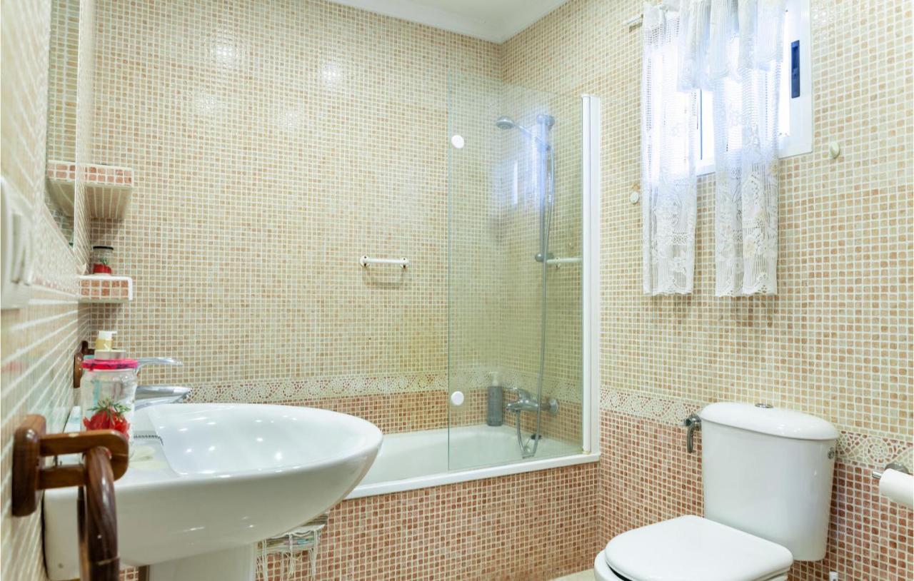 3 Bedroom In Apartment *