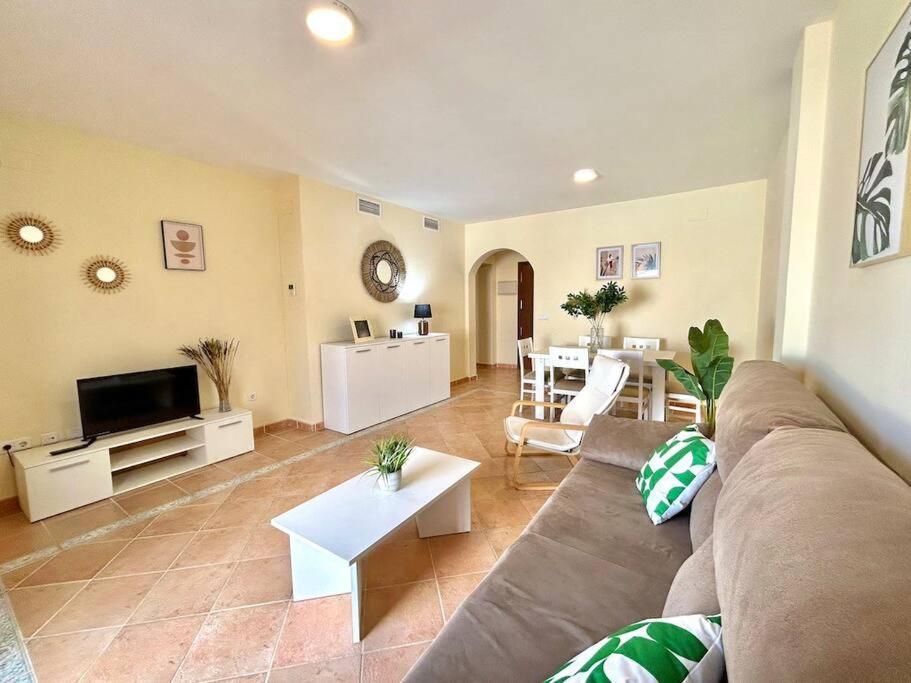 Duplex Junto Al Campo De Golf By Inmobiliaria Esuri Huelva