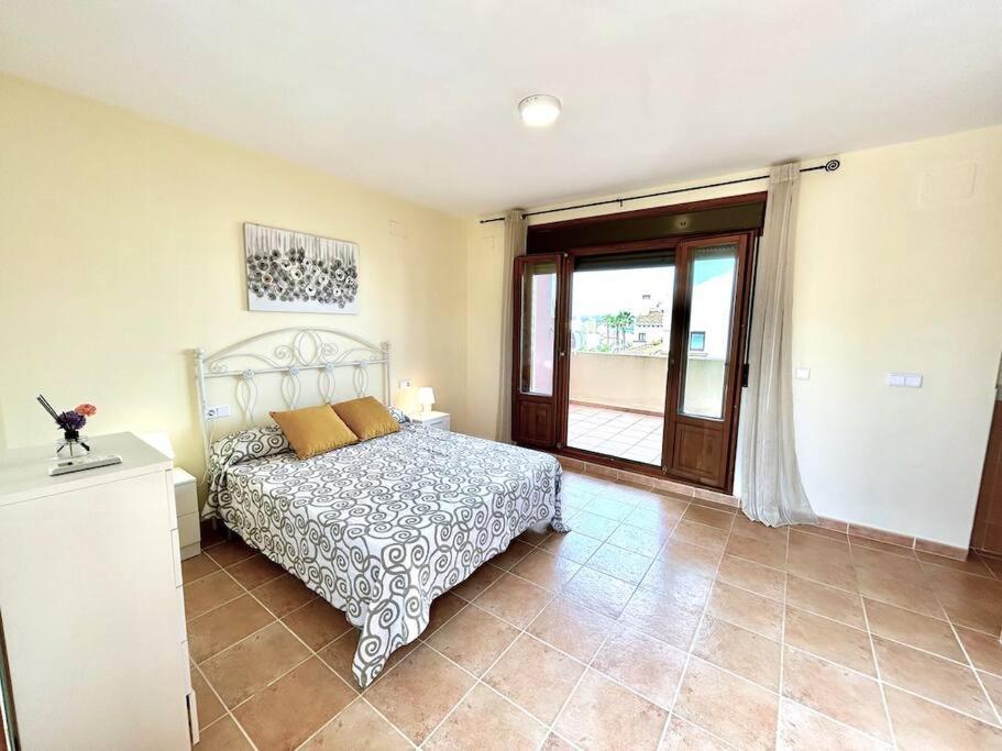 Apartamento Duplex Junto Al Campo De Golf By Inmobiliaria Esuri