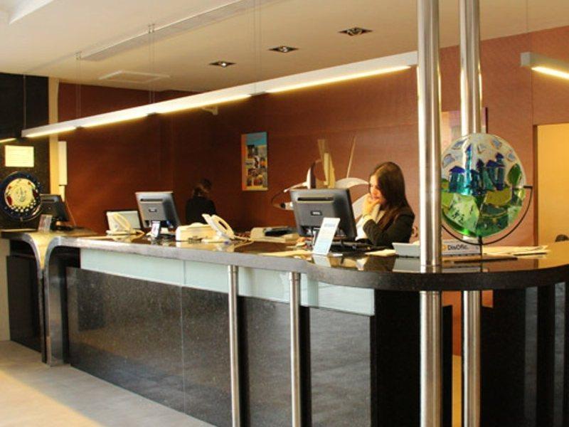 Ohtels Hotel