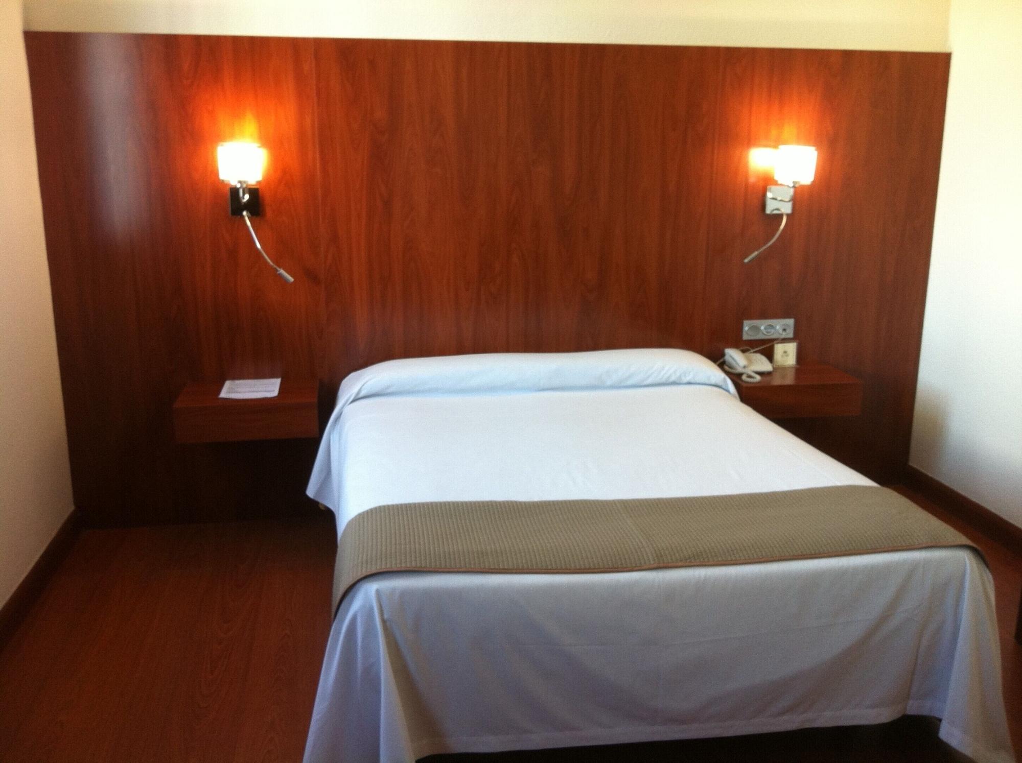 Hotel Familia Conde 3*