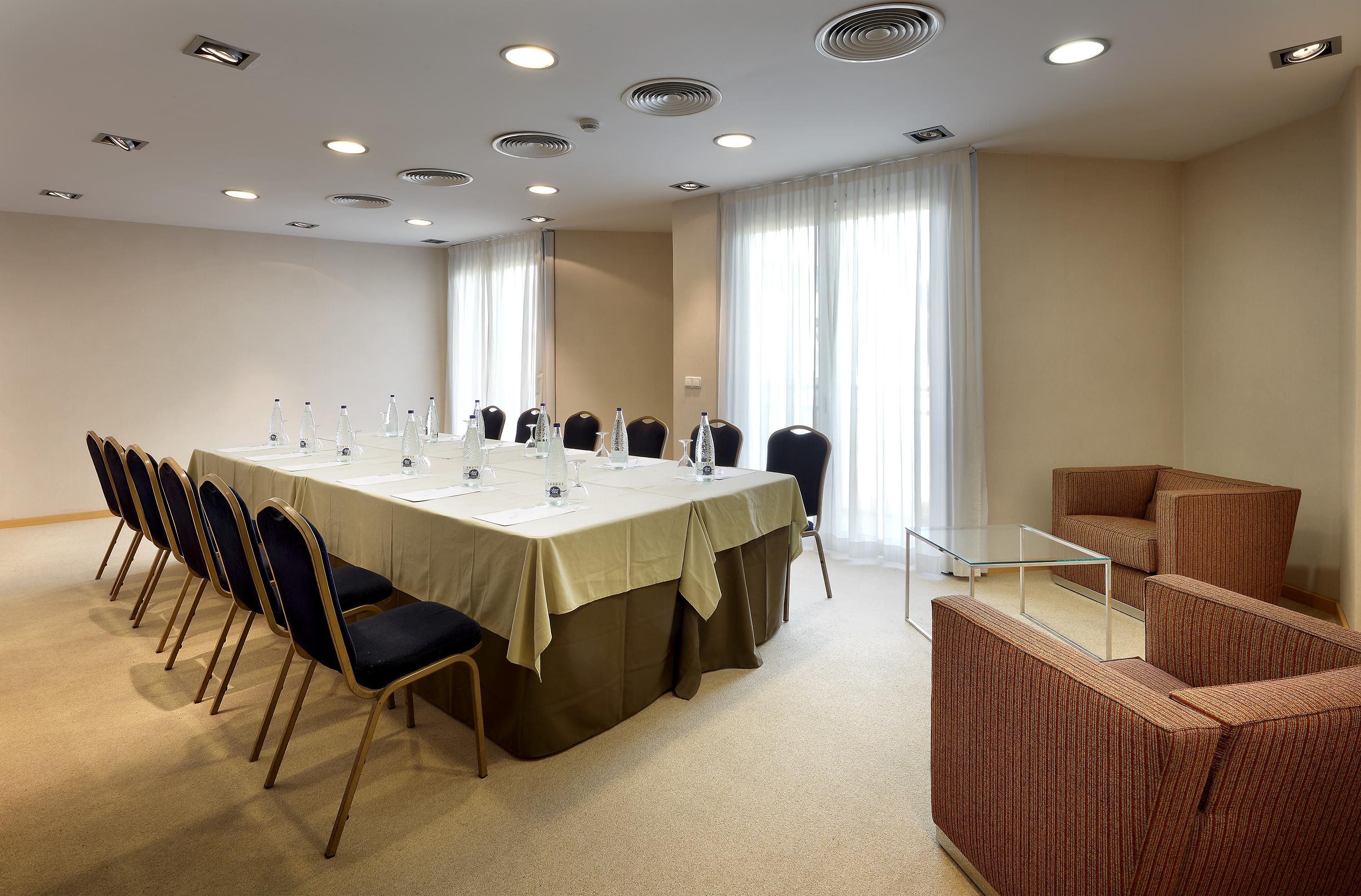 Hotel Exe Tartessos 4*