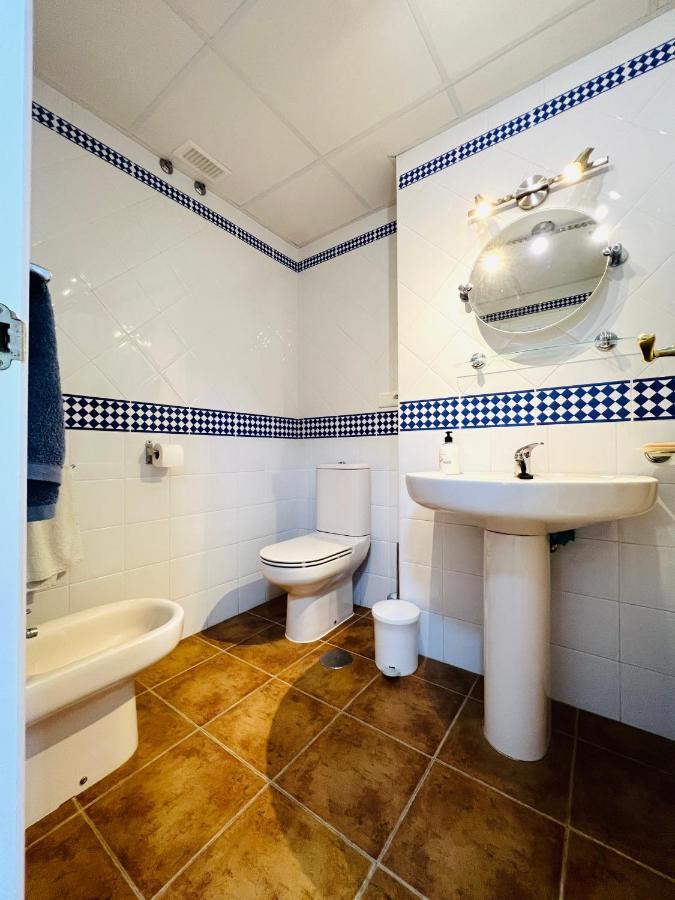 Marina 4 * Huelva