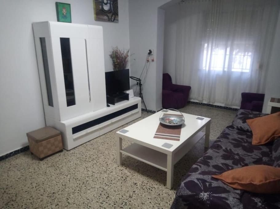 Tahalia 3 Apartamento