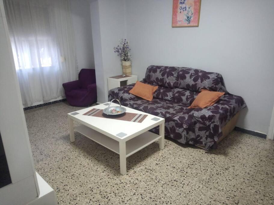 Tahalia 3 Apartamento